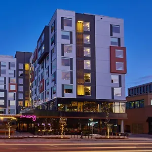 Hotel Moxy Cherry Creek, Denver