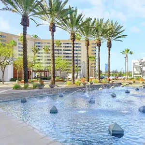 embassy-suites-by-hilton-anaheim-orange.topanaheimhotels.com/