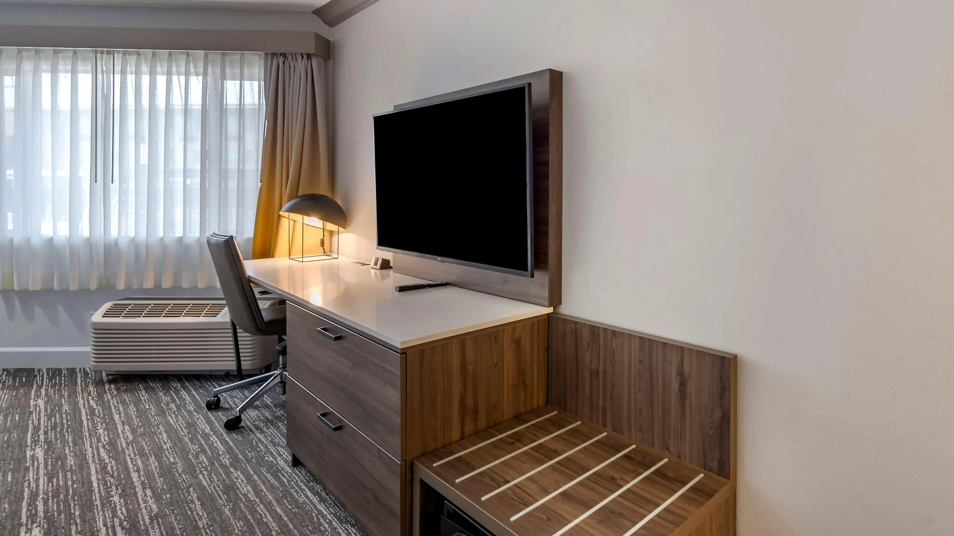 Best Western Premier Denver East