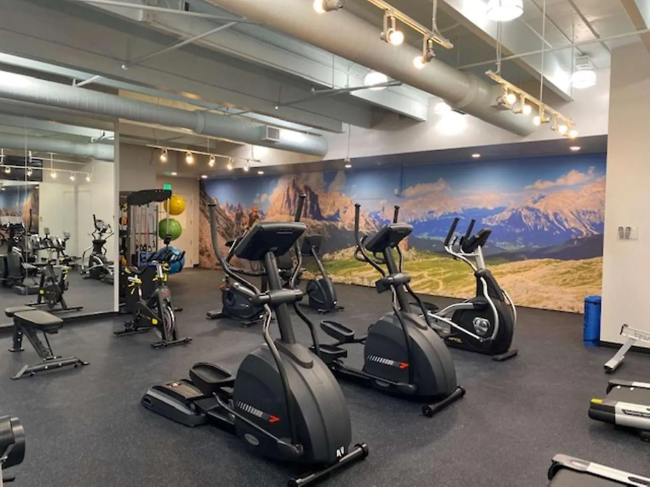 Best Western Premier Denver East Hotel